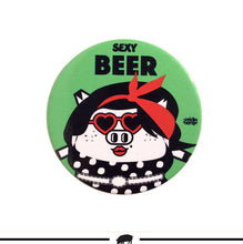 Cargar imagen en el visor de la galería, Abrebotellas &quot;Sexy Beer&quot;
